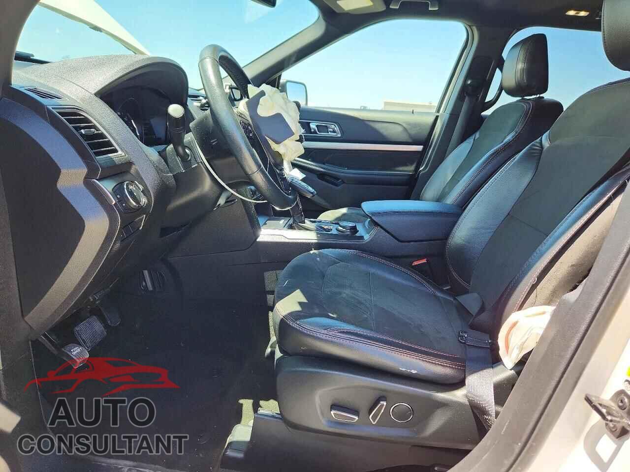 FORD EXPLORER 2018 - 1FM5K8D80JGA43210