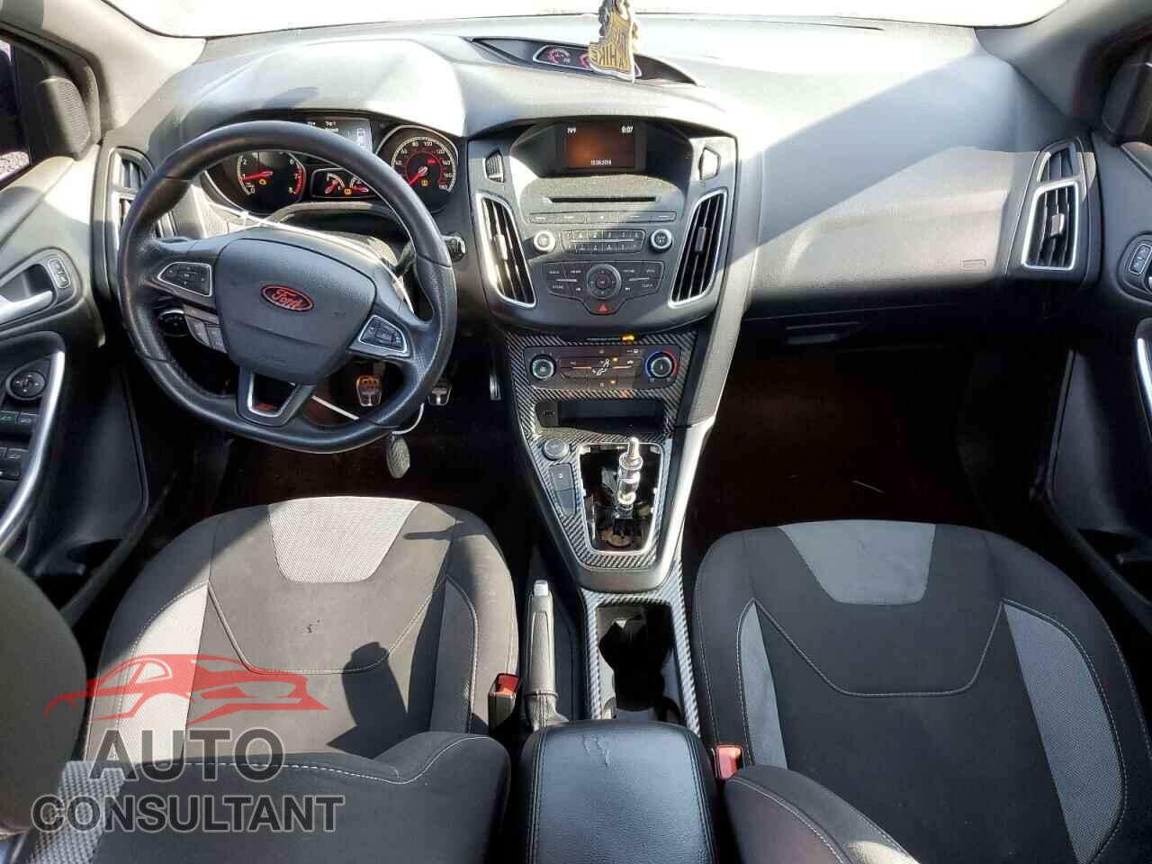 FORD FOCUS 2016 - 1FADP3L97GL254313