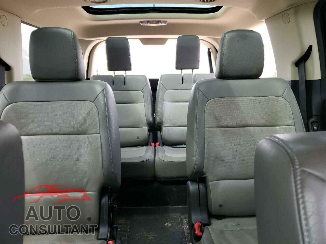 FORD FLEX 2017 - 2FMHK6C82HBA14375