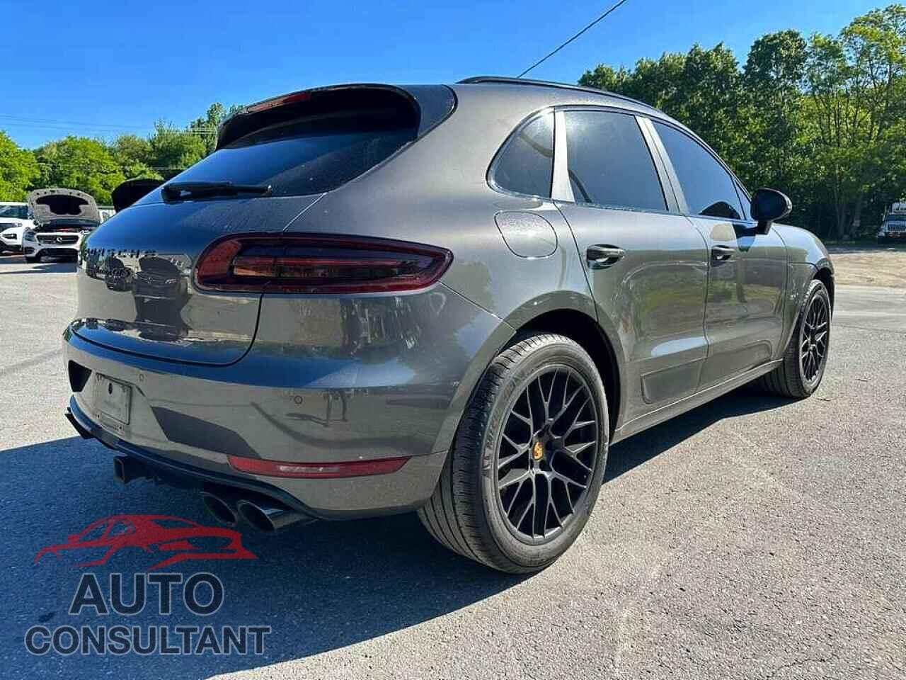 PORSCHE MACAN 2018 - WP1AG2A59JLB62102