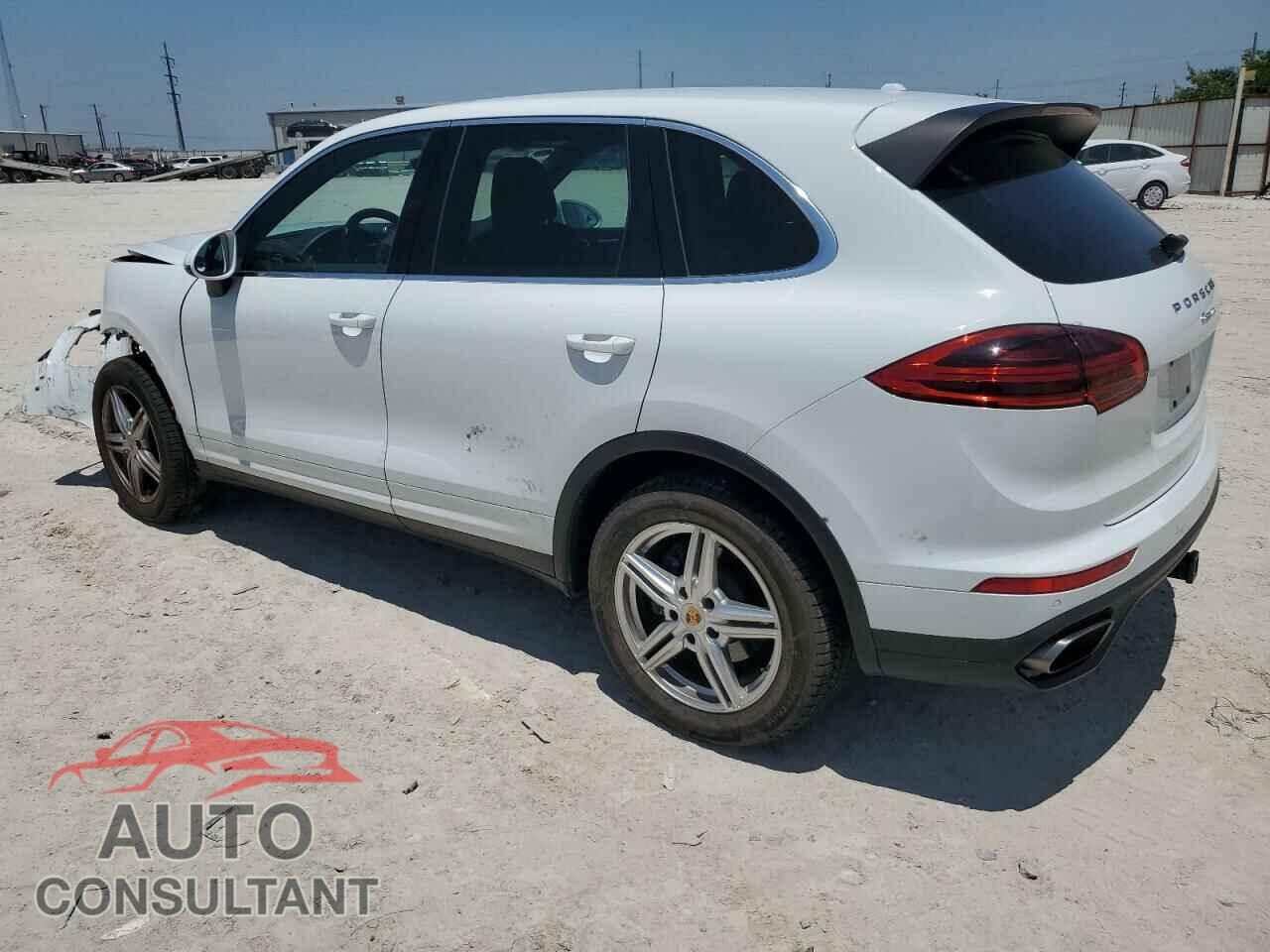 PORSCHE CAYENNE 2016 - WP1AA2A23GLA03981