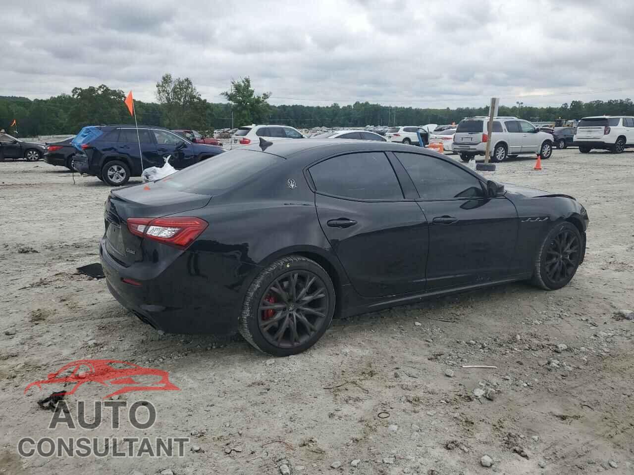 MASERATI ALL MODELS 2019 - ZAM57YSA8K1323615