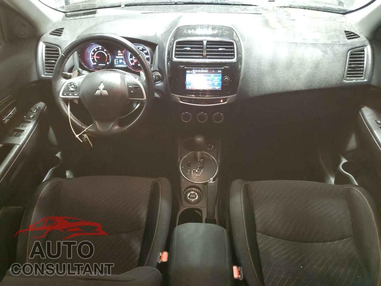 MITSUBISHI OUTLANDER 2015 - 4A4AR4AU3FE050012