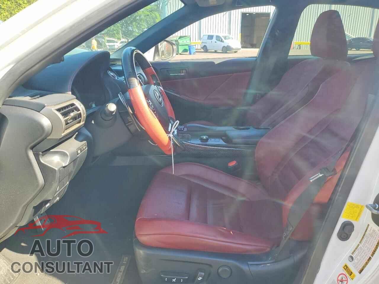 LEXUS IS 2015 - JTHBE1D28F5020907