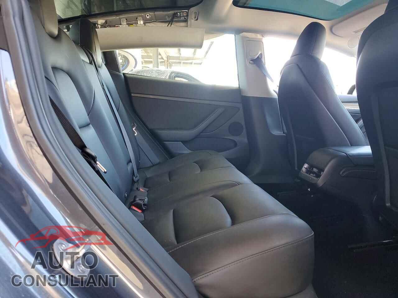 TESLA MODEL 3 2023 - 5YJ3E1EA4PF667025