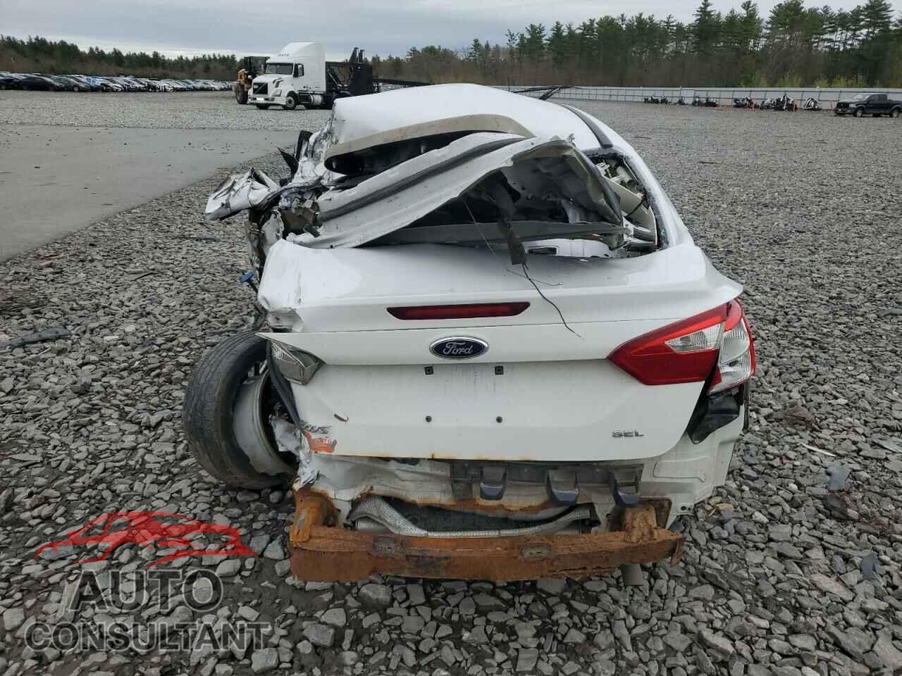 FORD FOCUS 2012 - 1FAHP3H29CL317659