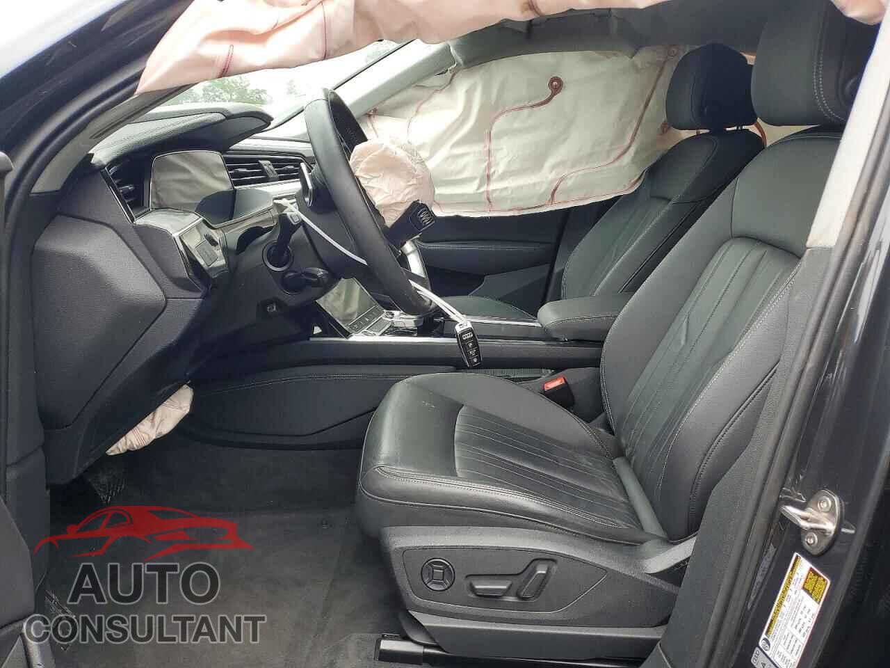 AUDI E-TRON 2021 - WA1AAAGE5MB010701