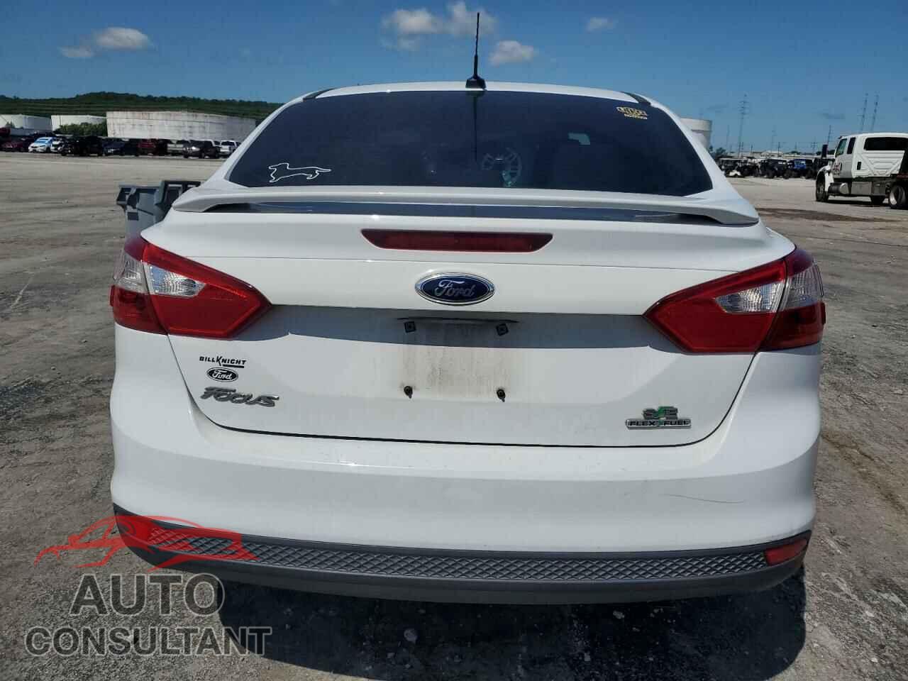 FORD FOCUS 2013 - 1FADP3F27DL313211