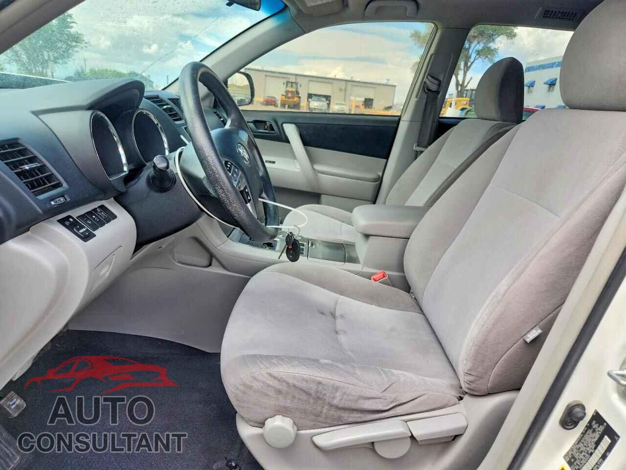 TOYOTA HIGHLANDER 2013 - 5TDZA3EH8DS036347