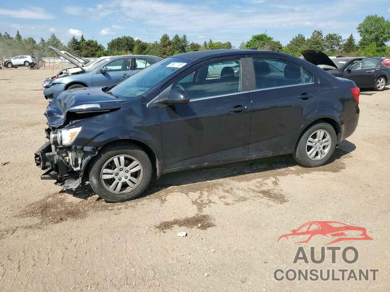 CHEVROLET SONIC 2013 - 1G1JC5SH2D4188281