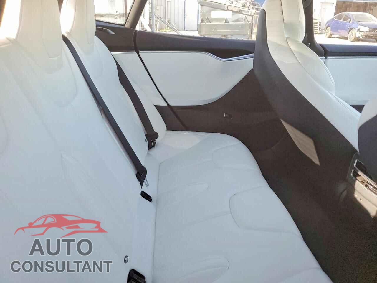 TESLA MODEL S 2017 - 5YJSA1E28HF200840