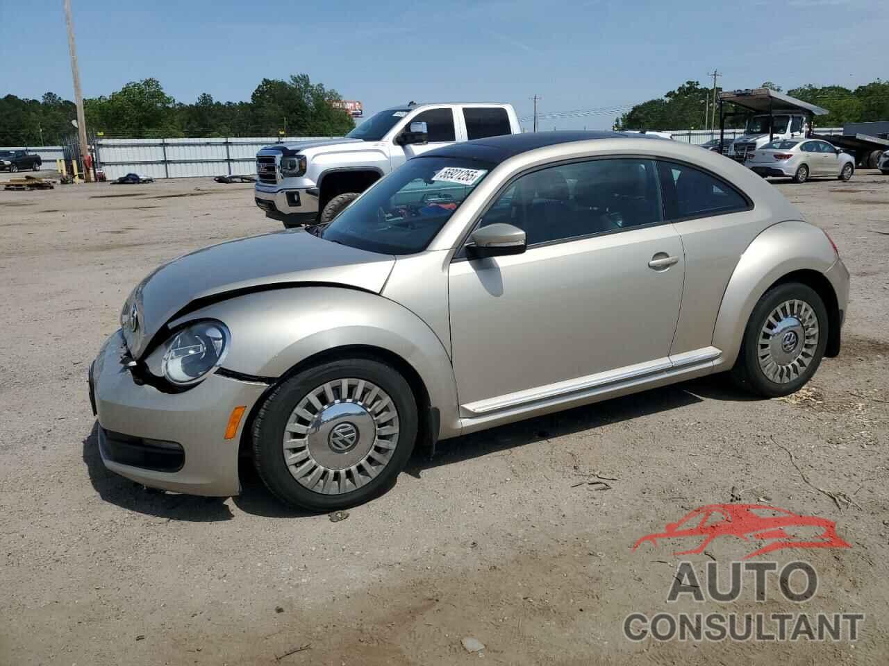 VOLKSWAGEN BEETLE 2013 - 3VWJX7AT8DM671529