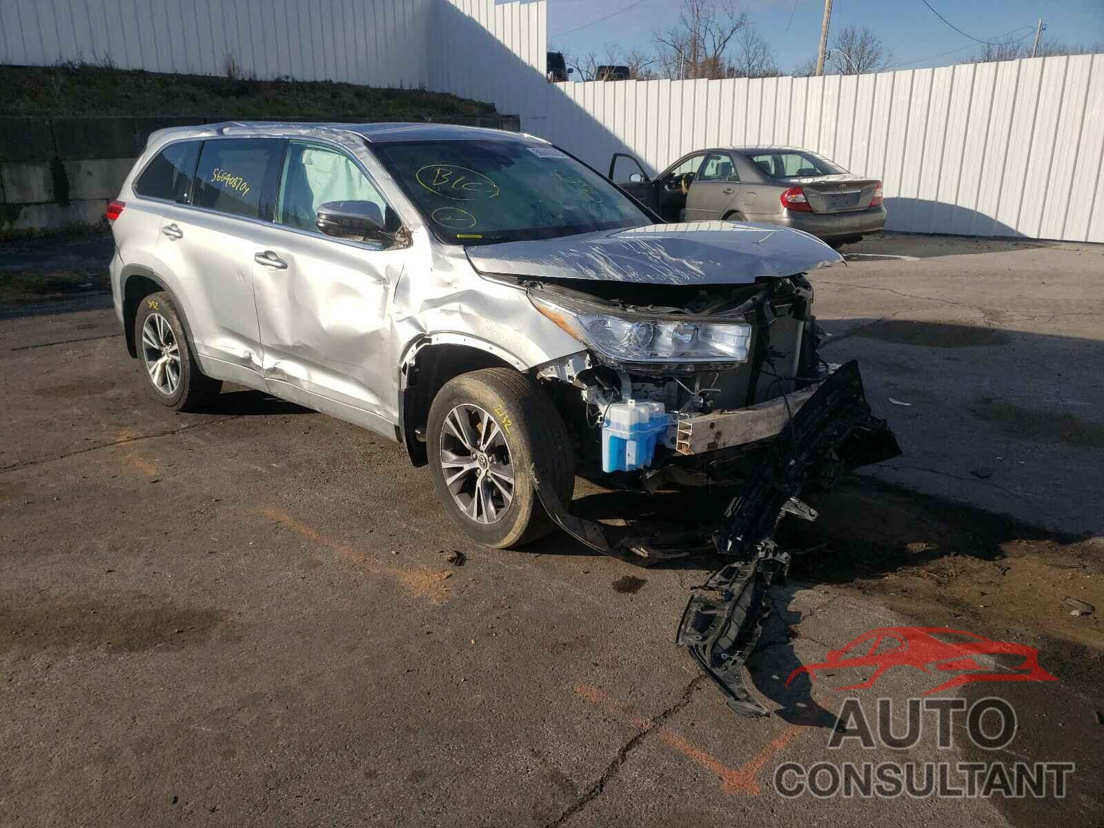 TOYOTA HIGHLANDER 2018 - 5TDBZRFH6JS870513