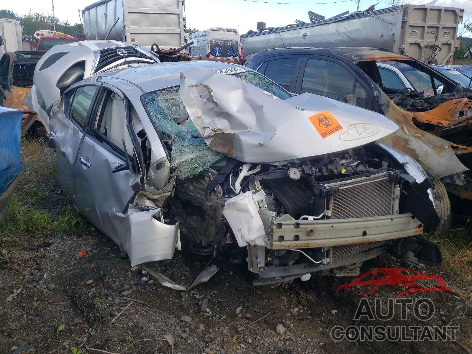 NISSAN VERSA 2018 - 3N1CN7AP1JL837110