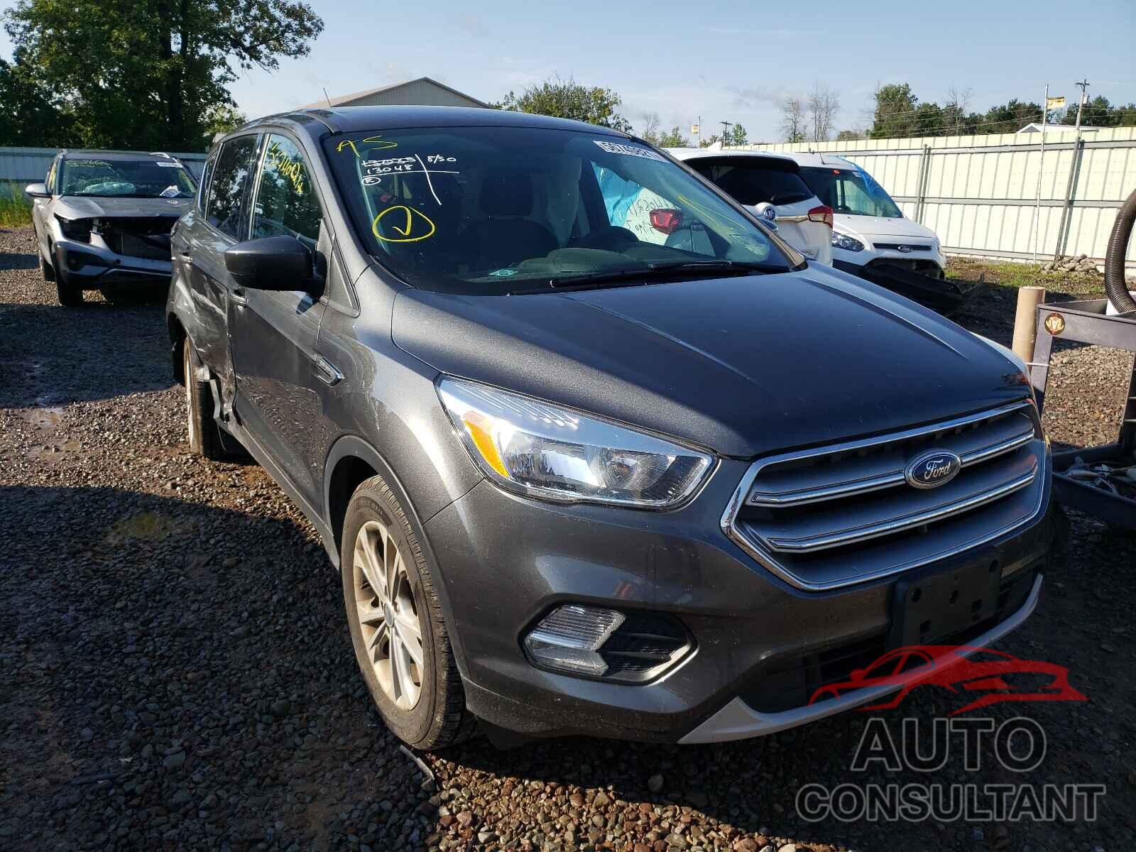 FORD ESCAPE 2017 - 1FMCU9GD3HUD99274