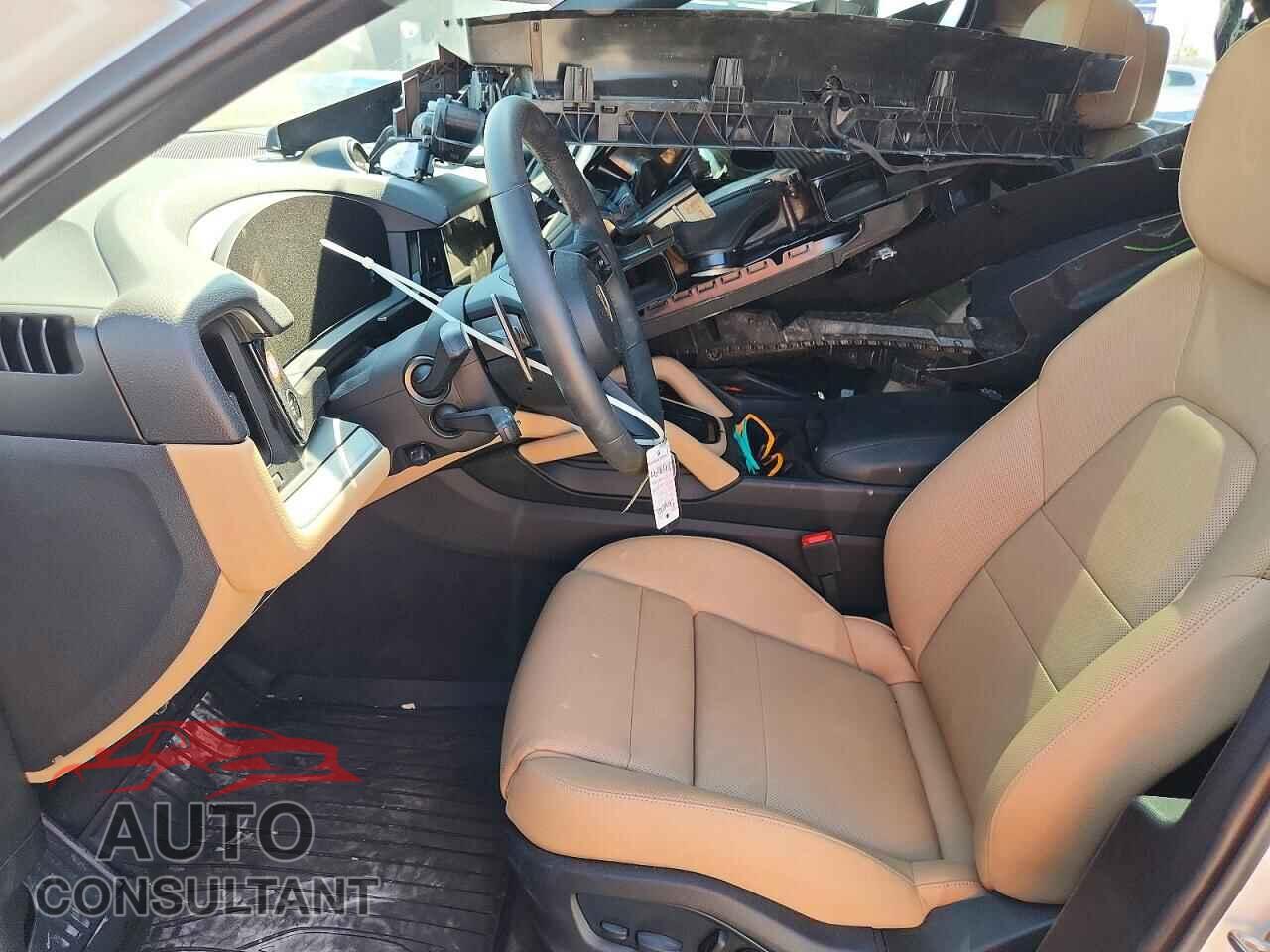 PORSCHE CAYENNE 2025 - WP1AA2AY2SDA03851