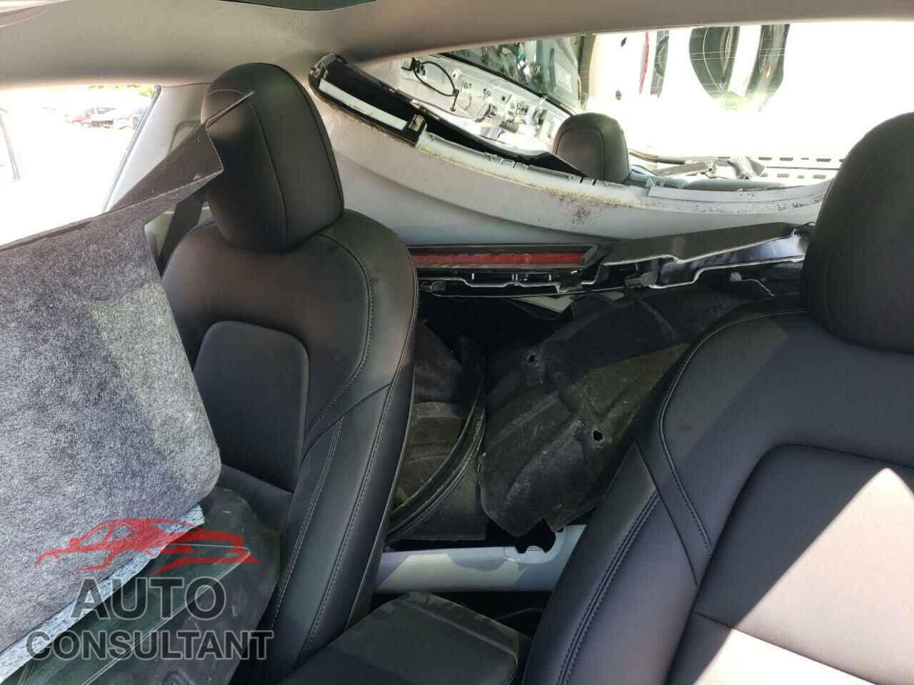 TESLA MODEL 3 2023 - 5YJ3E1EA4PF398301