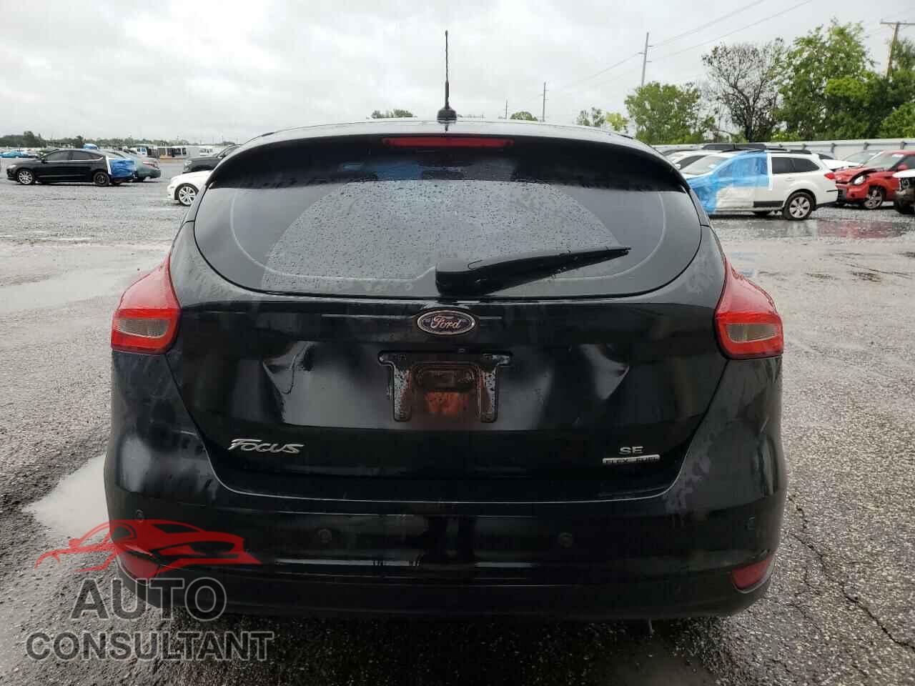 FORD FOCUS 2016 - 1FADP3K26GL345920