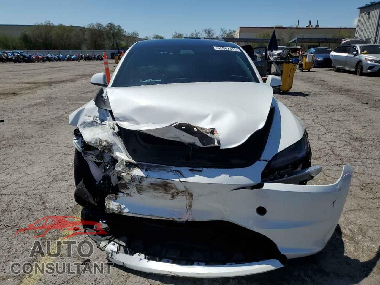 TESLA MODEL 3 2024 - 5YJ3E1EBXRF796379