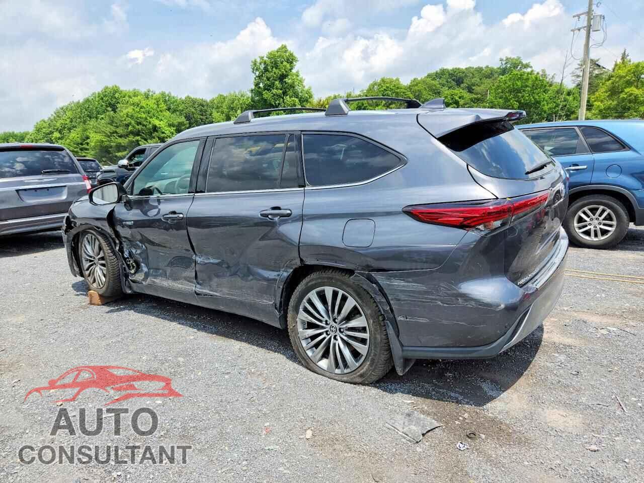 TOYOTA HIGHLANDER 2020 - 5TDEBRCH7LS006322