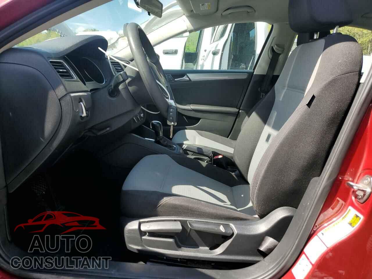 VOLKSWAGEN JETTA 2017 - 3VW2B7AJ9HM231987