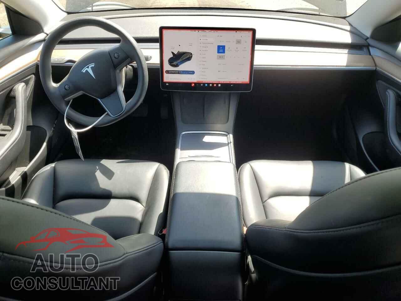 TESLA MODEL 3 2021 - 5YJ3E1EA8MF068852
