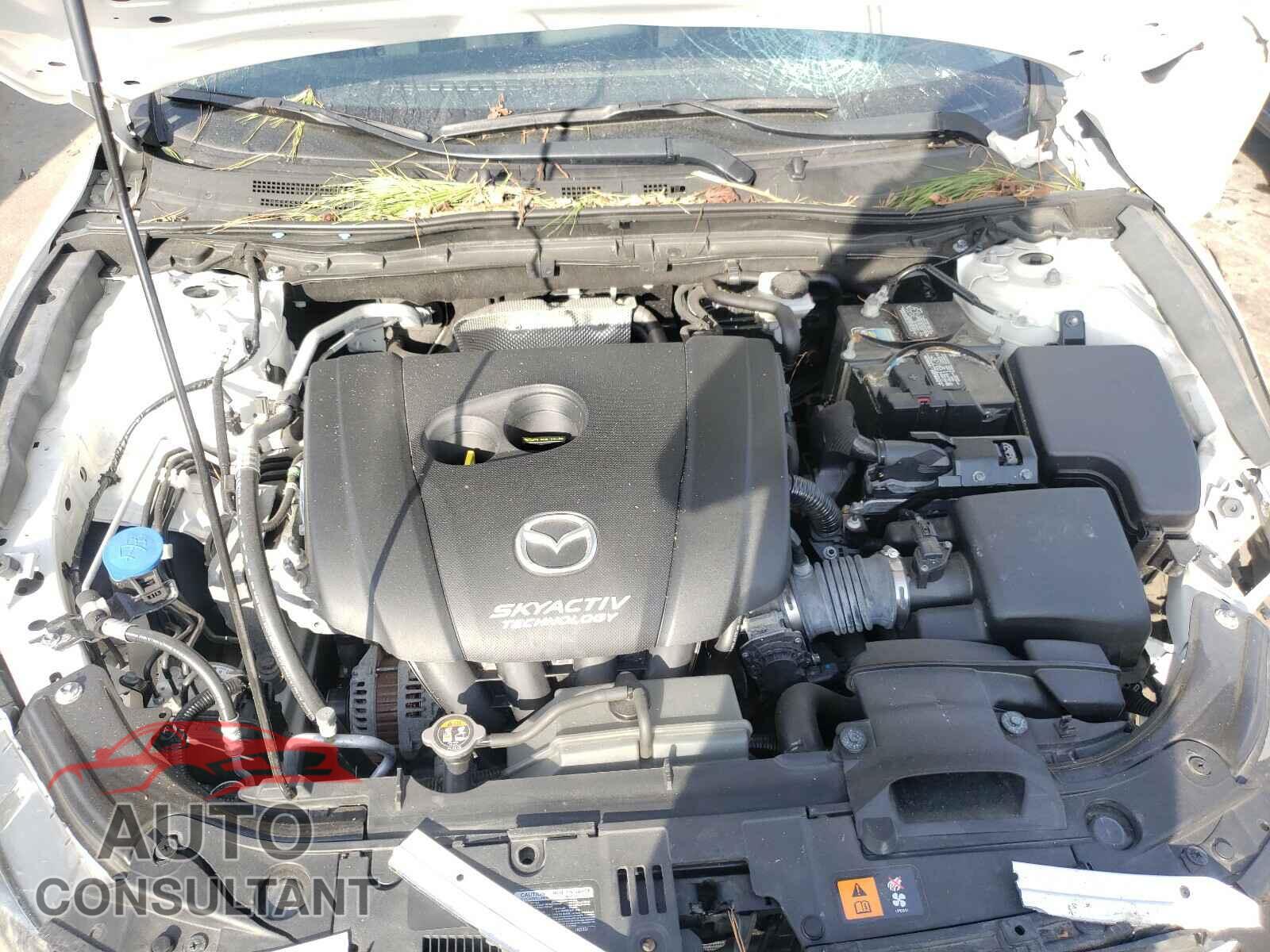 MAZDA 3 2017 - 3MZBN1U77HM135179