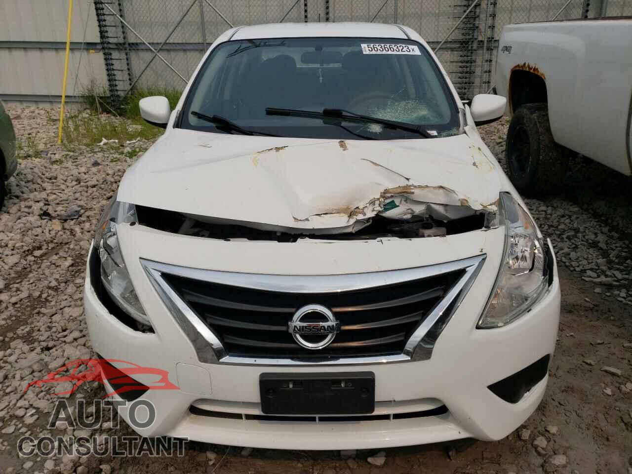 NISSAN VERSA 2018 - 3N1CN7AP1JL838435