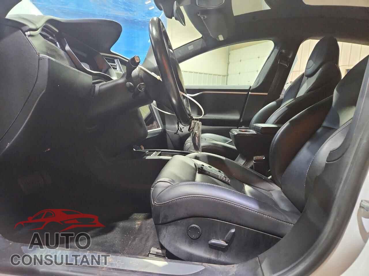 TESLA MODEL S 2017 - 5YJSA1E26HF217023