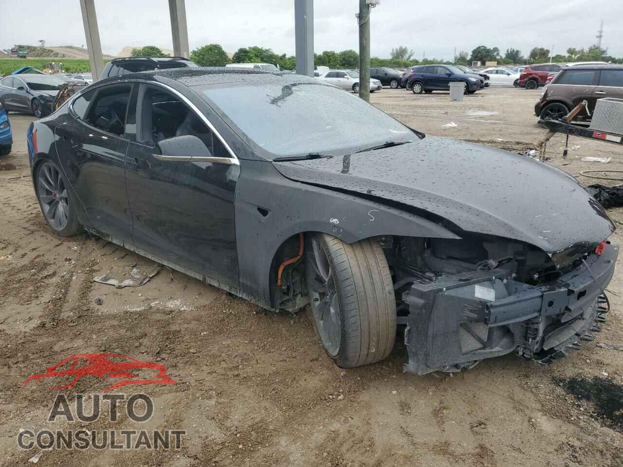 TESLA MODEL S 2014 - 5YJSA1H24EFP65660