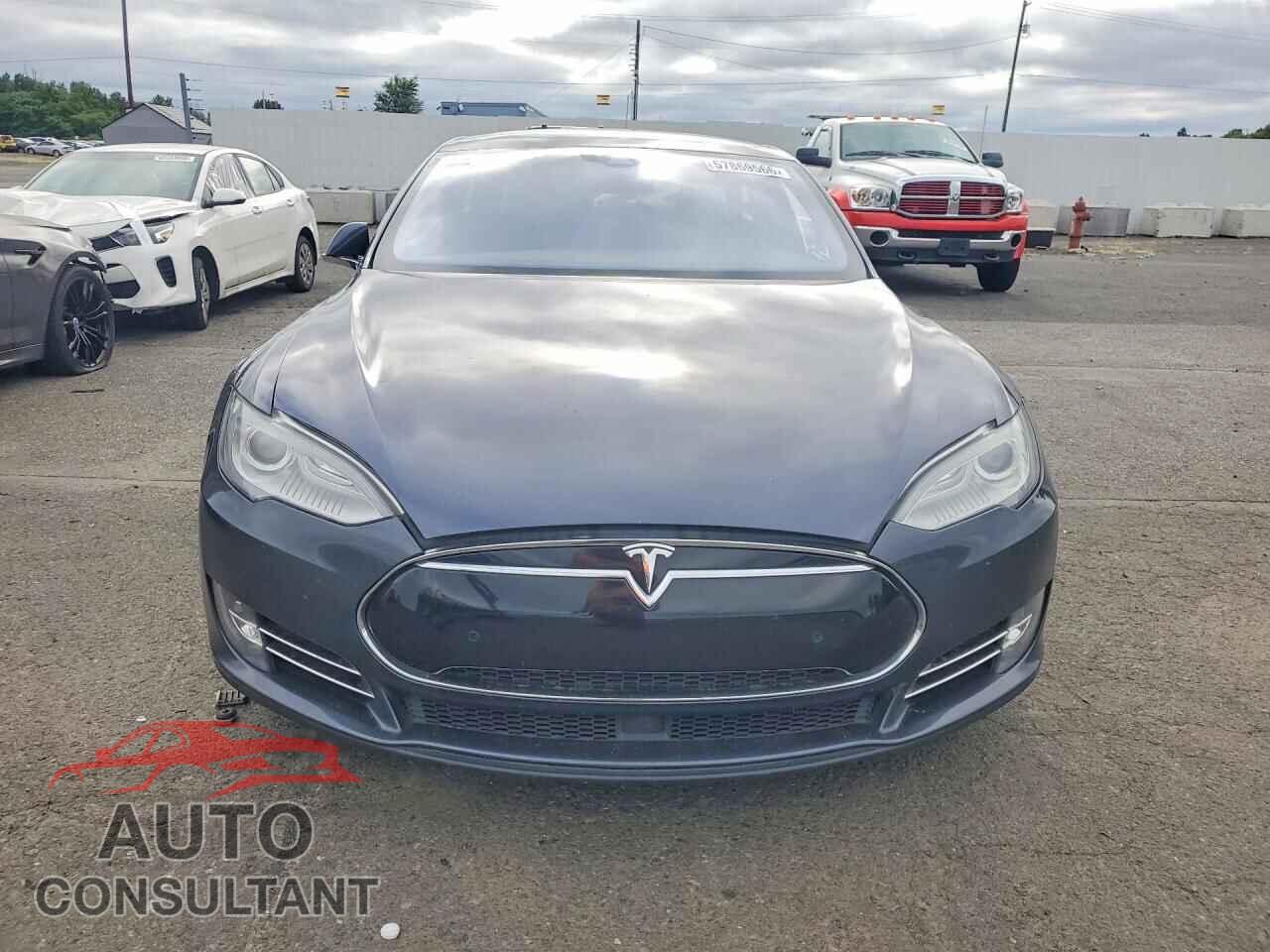 TESLA MODEL S 2015 - 5YJSA1E21FF101631