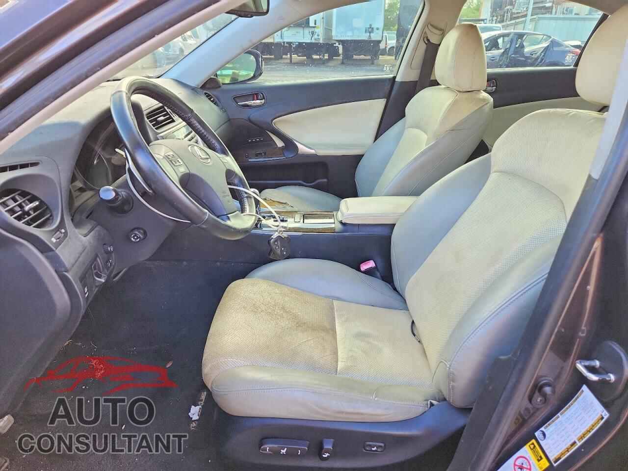 LEXUS IS 2009 - JTHBE262092017377