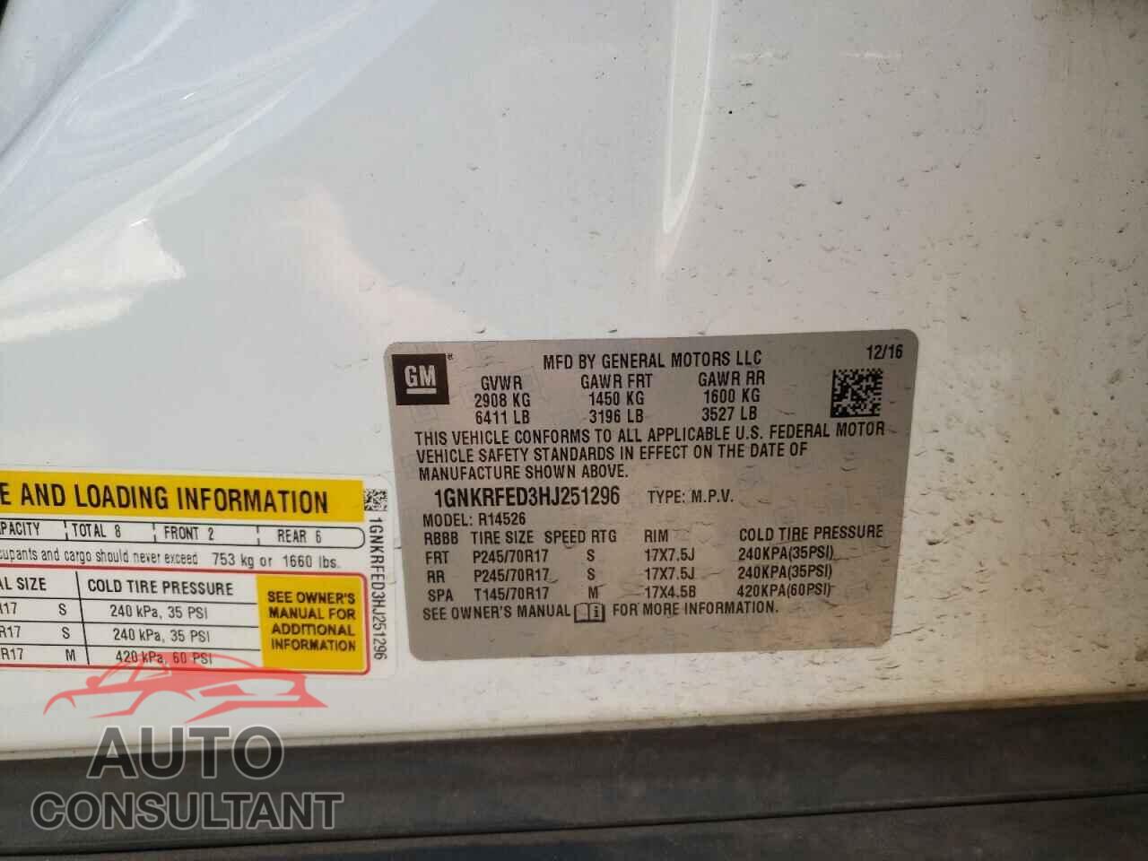 CHEVROLET TRAVERSE 2017 - 1GNKRFED3HJ251296