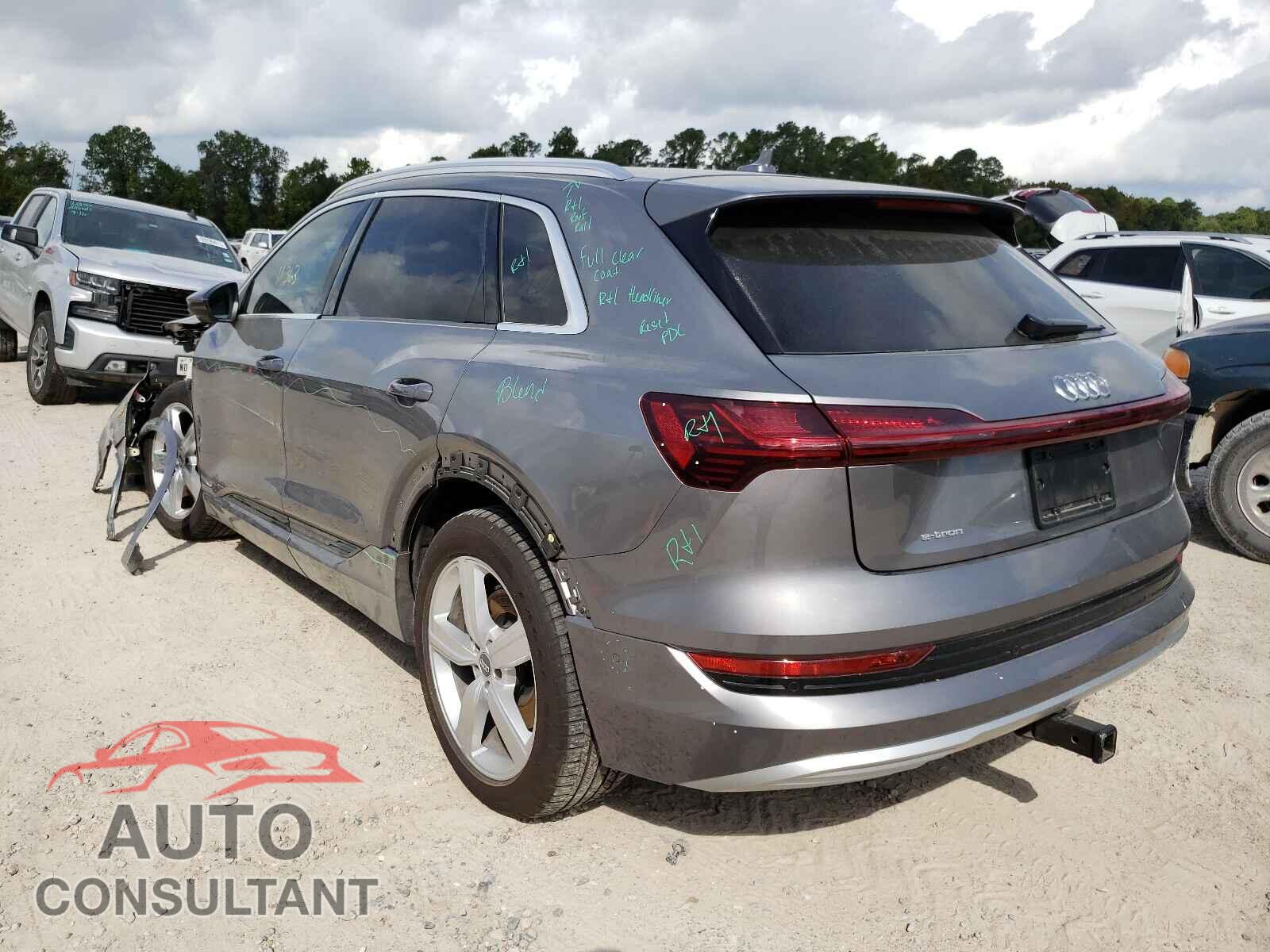 AUDI E-TRON 2019 - WA1LAAGE0KB014046