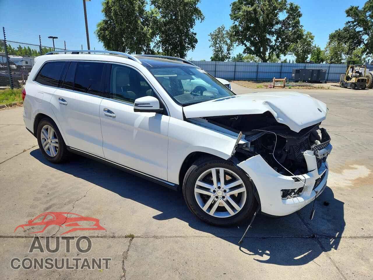 MERCEDES-BENZ GL-CLASS 2015 - 4JGDF2EE3FA488424