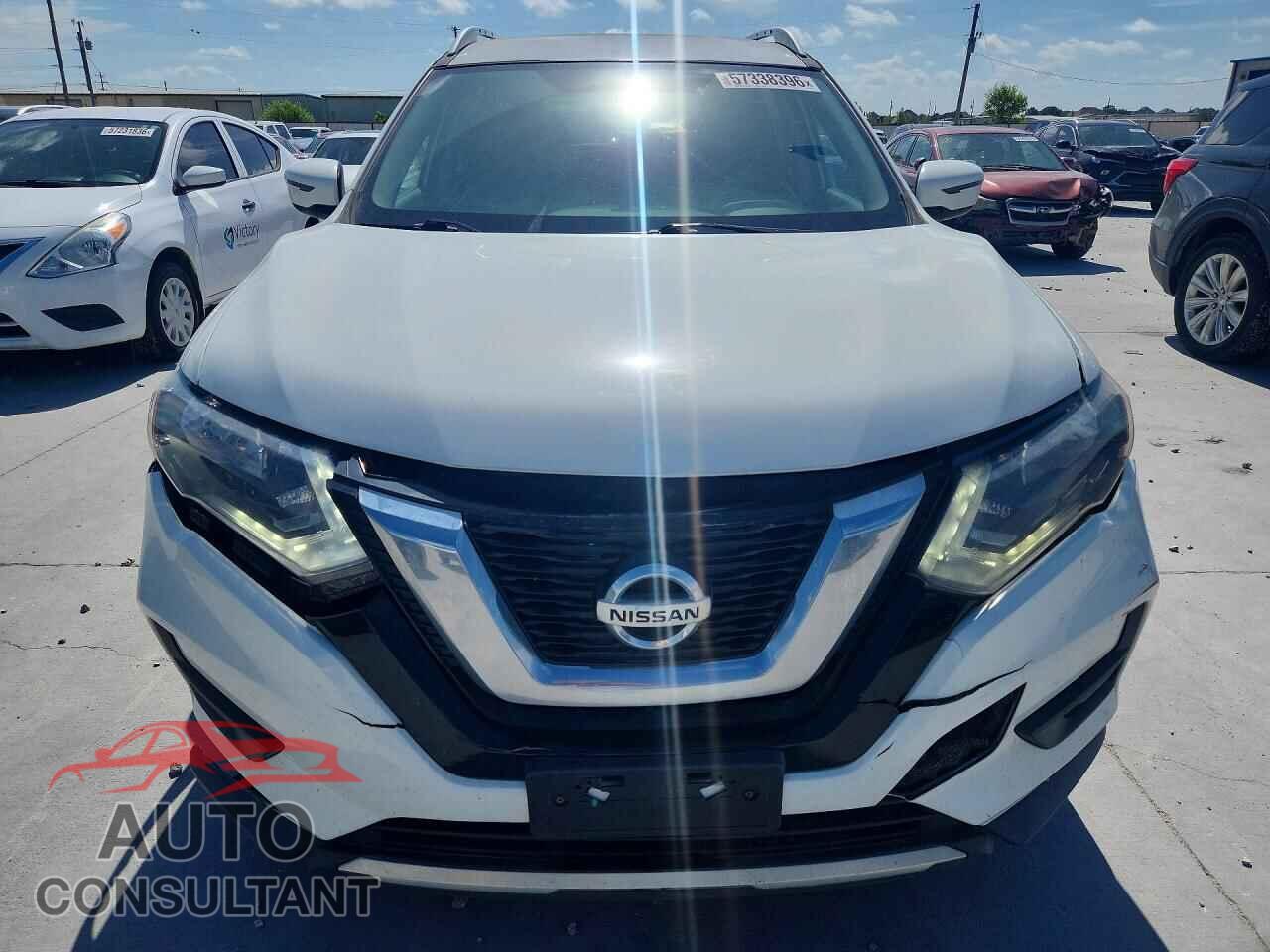 NISSAN ROGUE 2017 - KNMAT2MT0HP539734
