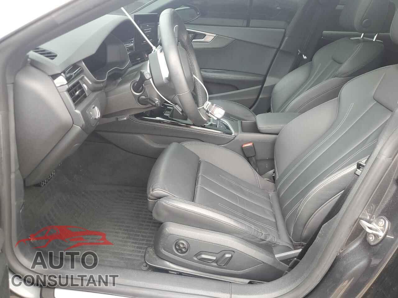 AUDI A5 2021 - WAUFACF5XMA053667