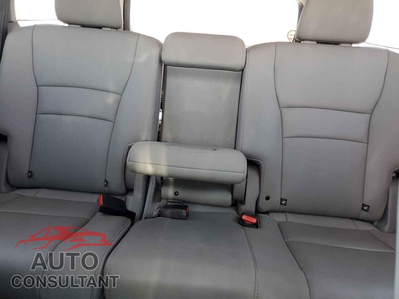HONDA PILOT 2016 - 5FNYF5H73GB007794