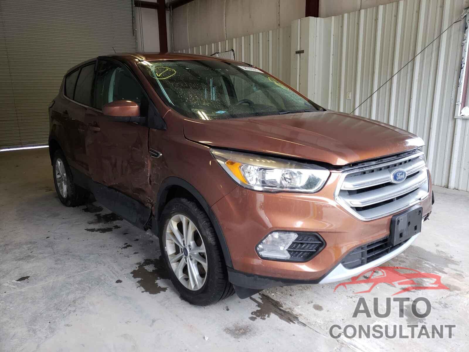 FORD ESCAPE 2017 - 1FMCU9GD3HUF04718