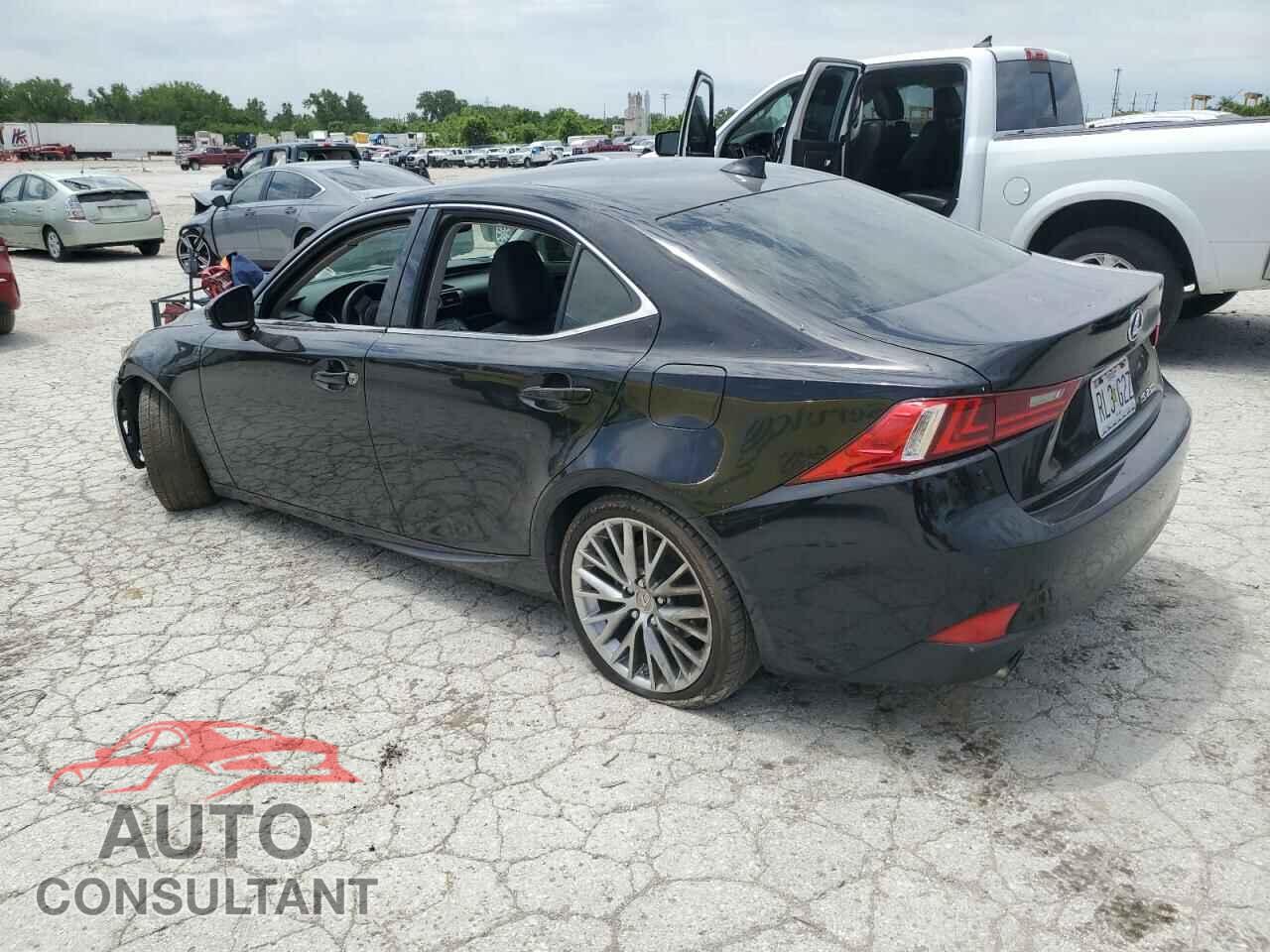 LEXUS IS 2014 - JTHBF1D2XE5011525