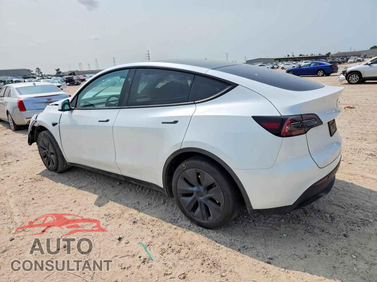 TESLA MODEL Y 2025 - 7SAYGDED2SA351935