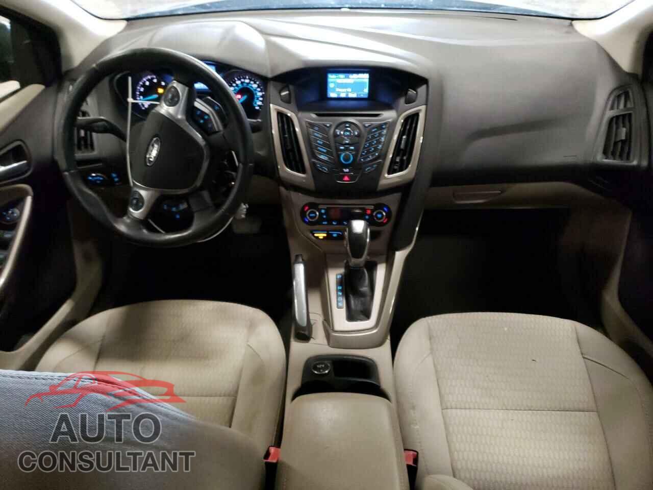 FORD FOCUS 2012 - 1FAHP3H24CL358121