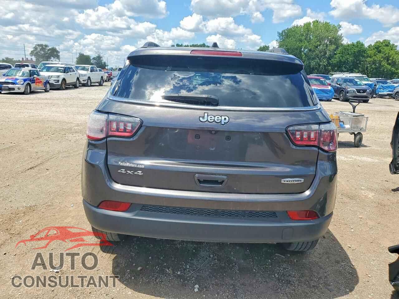 JEEP COMPASS 2018 - 3C4NJDBB1JT199511