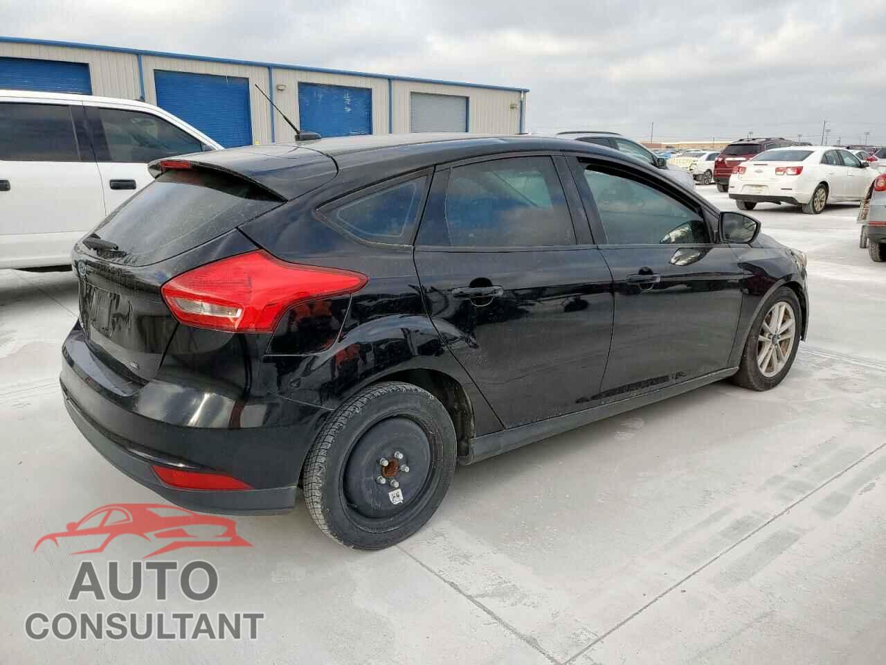 FORD FOCUS 2017 - 1FADP3K23HL258848