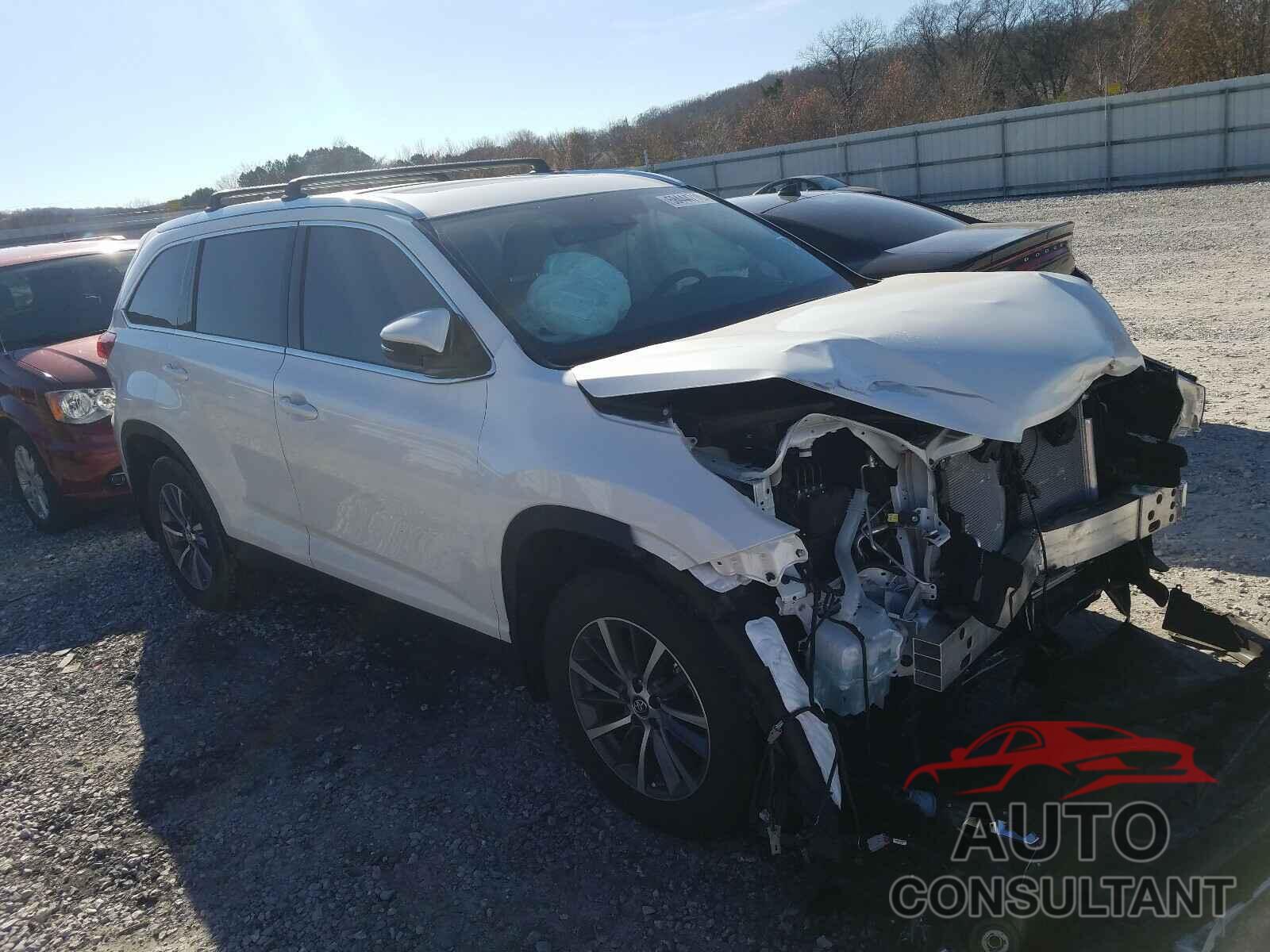 TOYOTA HIGHLANDER 2019 - 5TDKZRFH4KS347086