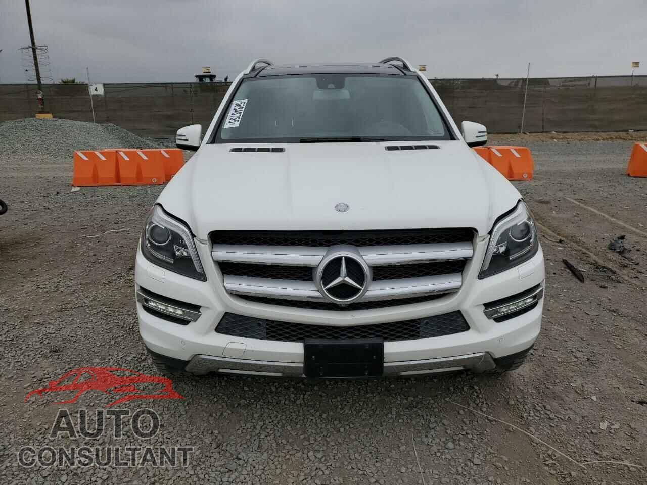 MERCEDES-BENZ GL-CLASS 2015 - 4JGDF6EE2FA500165