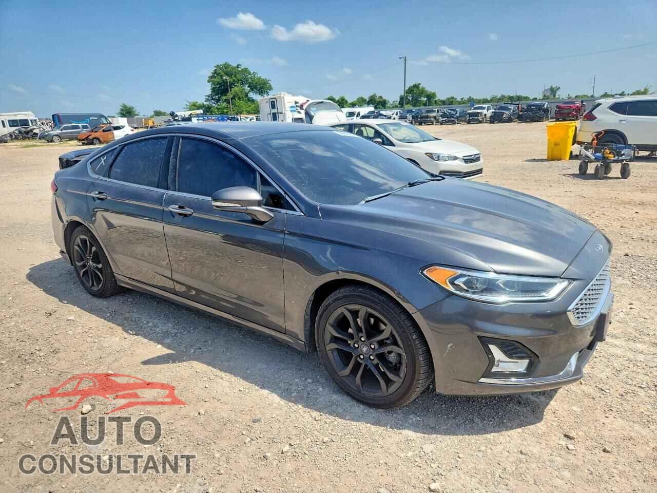 FORD FUSION 2019 - 3FA6P0RUXKR260829
