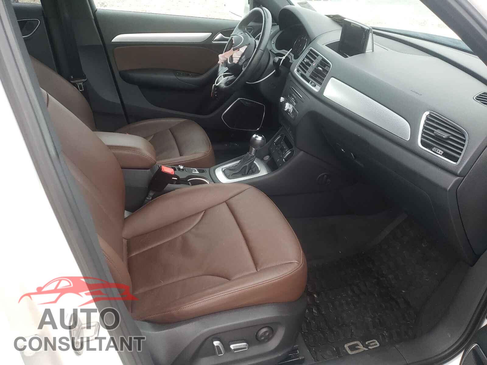 AUDI Q3 2017 - WA1FCCFS7HR003328