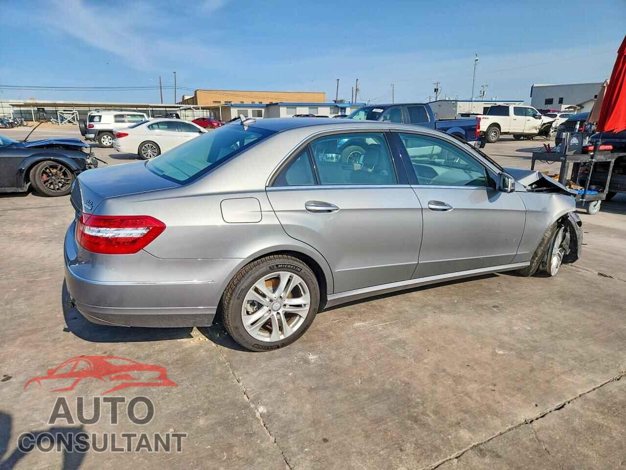 MERCEDES-BENZ E-CLASS 2011 - WDDHF5GB6BA368076