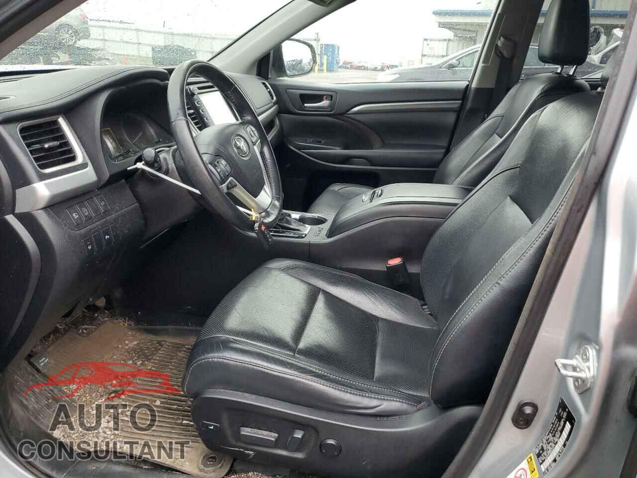 TOYOTA HIGHLANDER 2017 - 5TDDZRFH0HS453715